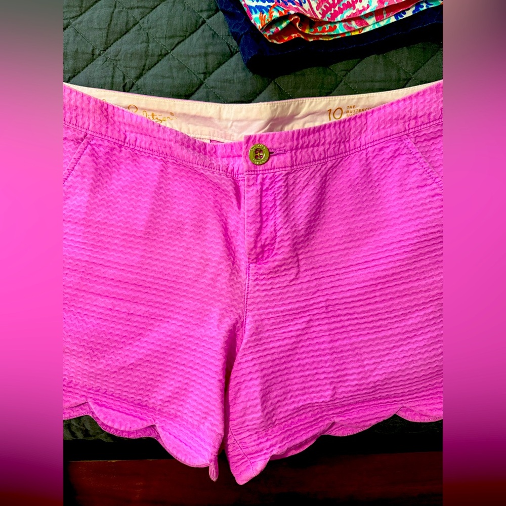Lilly Pulitzer Pink Bermuda Shorts Vibrant Summer Style